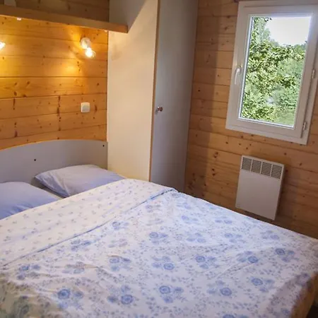 Spacieux Pour 8 Pers - Vue étang - Terrasse - Api-1-52-224 Camping