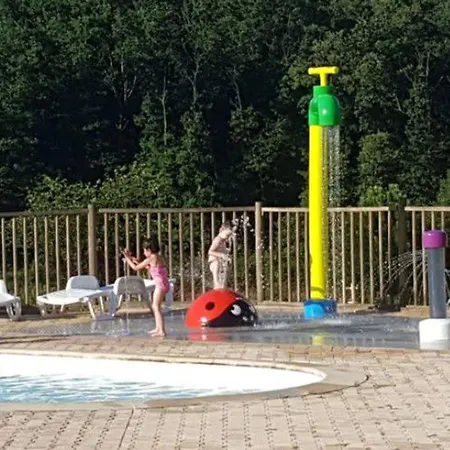 Camping Spacieux Pour 8 Pers - Vue étang - Terrasse - Api-1-52-224